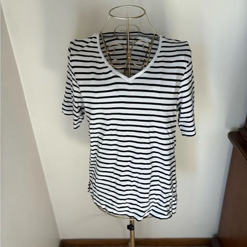 Chico's Ultimate Tee Black White Stripe V Neck 3/4 Sleeve Top M Chico's Size 1